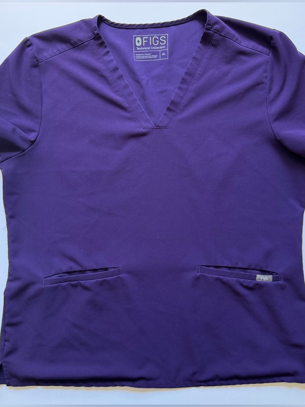 FIGS Purple Casma Two Pocket Scrub Top Size XL